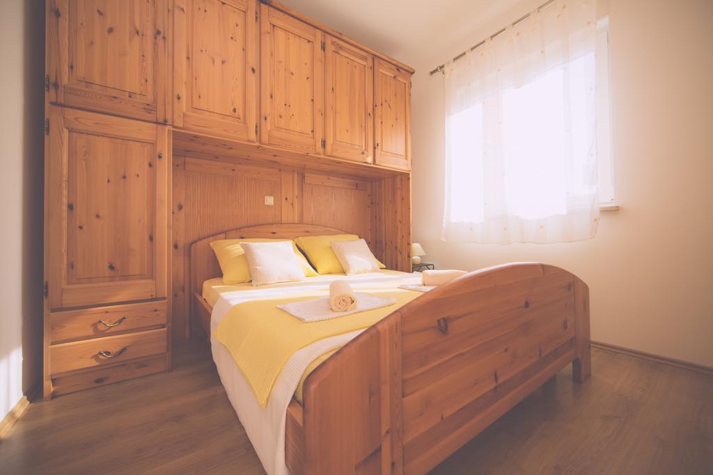 Apartments Meri Ližnjan Pokój zdjęcie